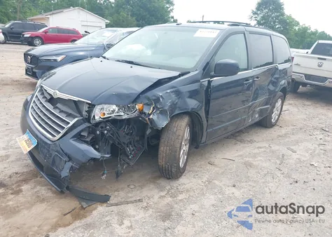 2008 Chrysler Town & Country Touring z USA, uszkodzony, nr VIN 2A8HR54P98R759818
